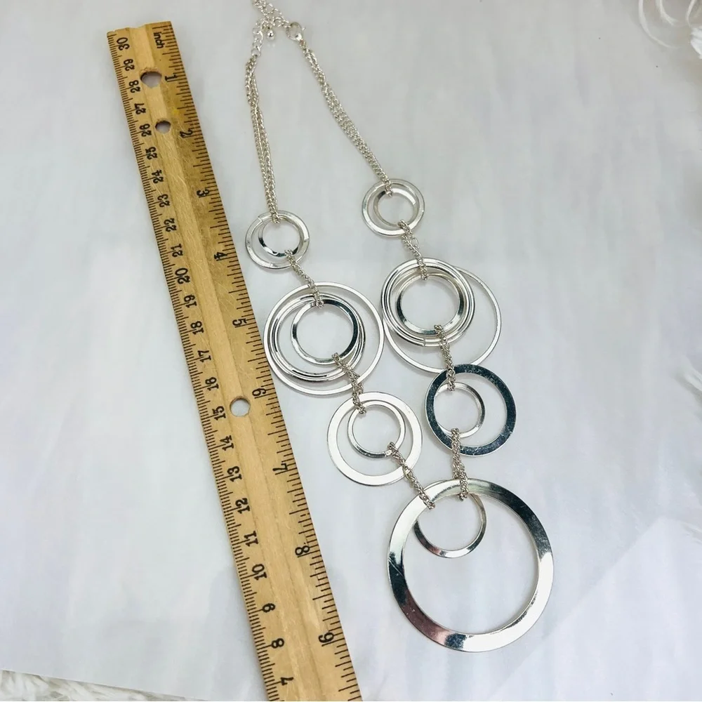 Vintage Silvertone costume lightweight statement necklace